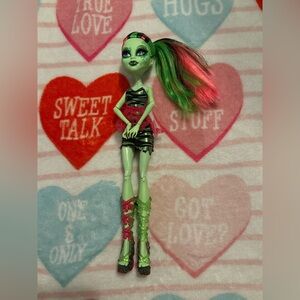 Monster High Zombie Shake Venus